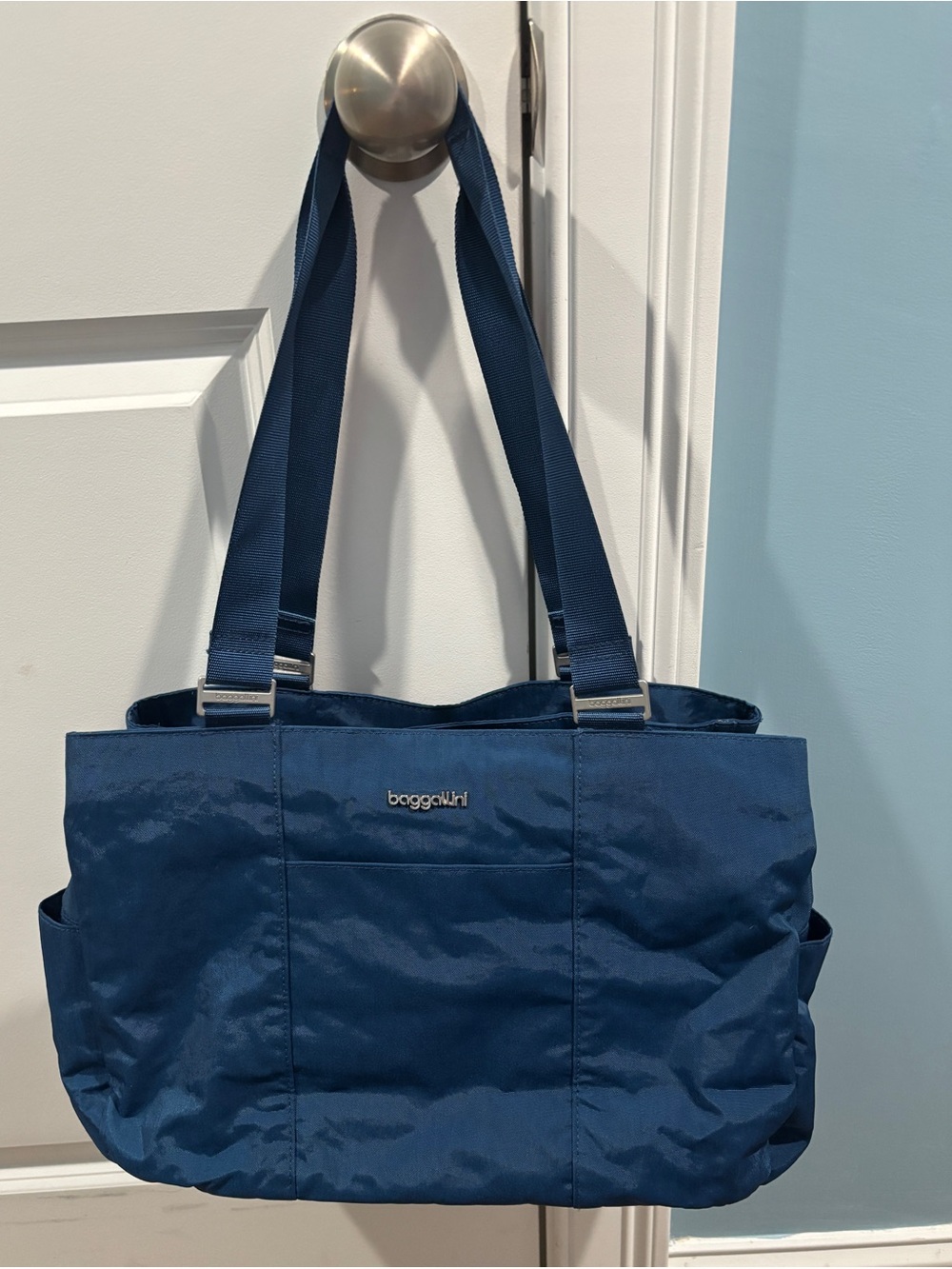 Baggallini Tote/Shoulder Bag in Pacific Blue